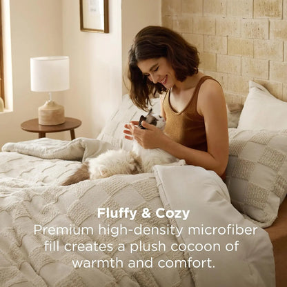 🌸 Bohemian Quilted 3-Piece Bedding Set with a soft, breathable comforter and two matching pillowcases.